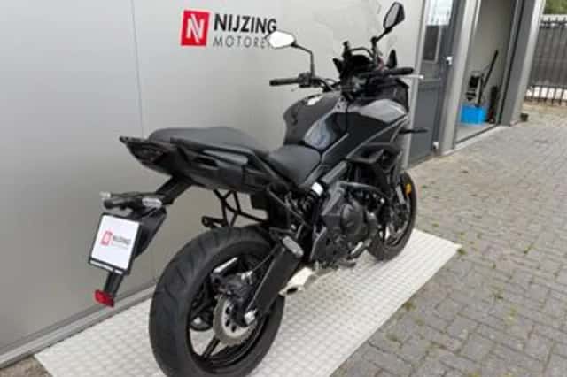 Kawasaki Versys 650 (2022) thumbnail 3