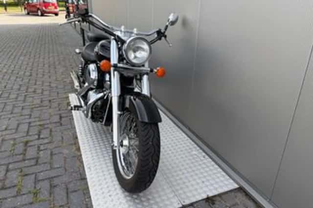 Honda VT 750 Shadow (2000) thumbnail 4