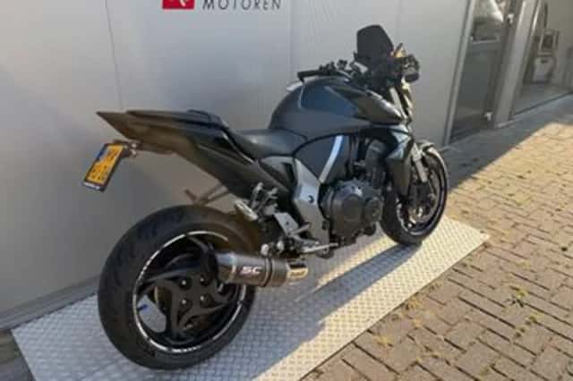 Honda CB1000R (2009) thumbnail 3