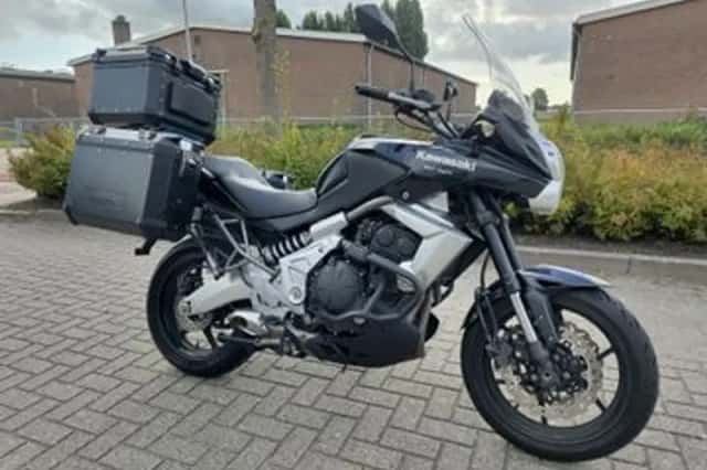 Kawasaki KLE 650 Versys (2010) thumbnail 1