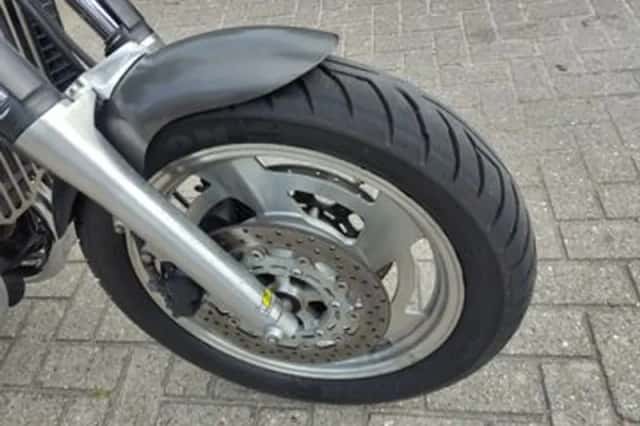 Yamaha VMX 1200 V-MAX (2002) thumbnail 4