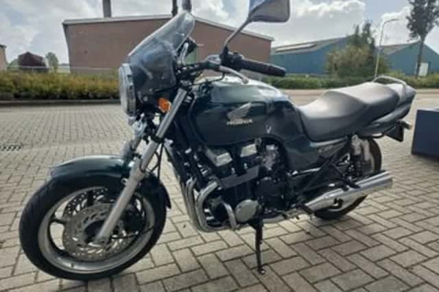 Honda CB 750 Seven Fifty (1999) thumbnail 2