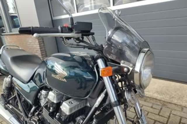 Honda CB 750 Seven Fifty (1999) thumbnail 3