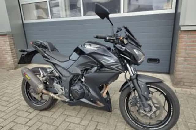 Kawasaki Z300 (2017) thumbnail 1