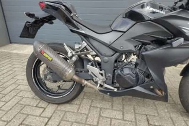 Kawasaki Z300 (2017) thumbnail 5