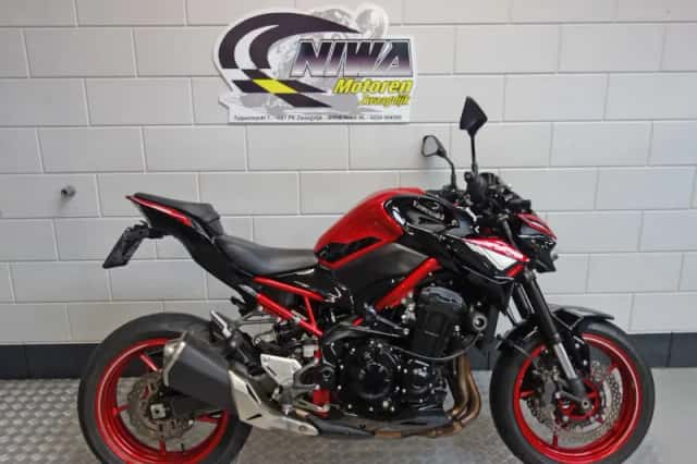 Kawasaki Z900 (2024) thumbnail 1