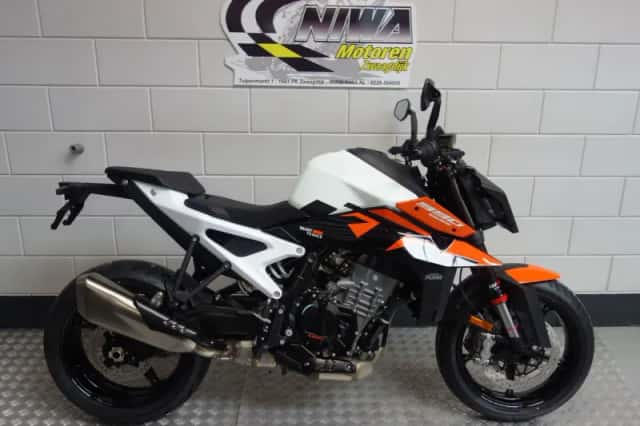 KTM 990 Duke (2026) thumbnail 1