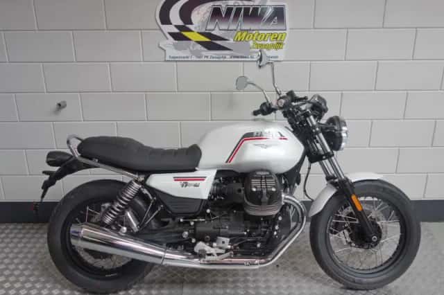 Moto Guzzi V7 (2026) thumbnail 1