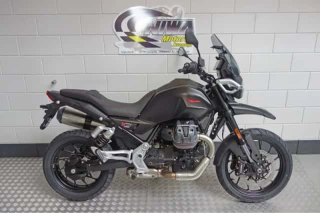 Moto Guzzi V85 Strada (2024) thumbnail 1