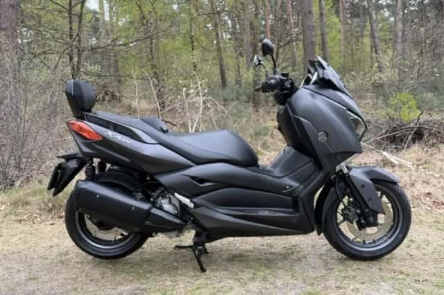 Yamaha X-MAX 300 (2018) thumbnail 1