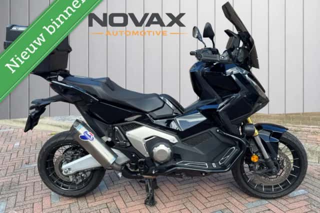 Honda X ADV (2025) thumbnail 1