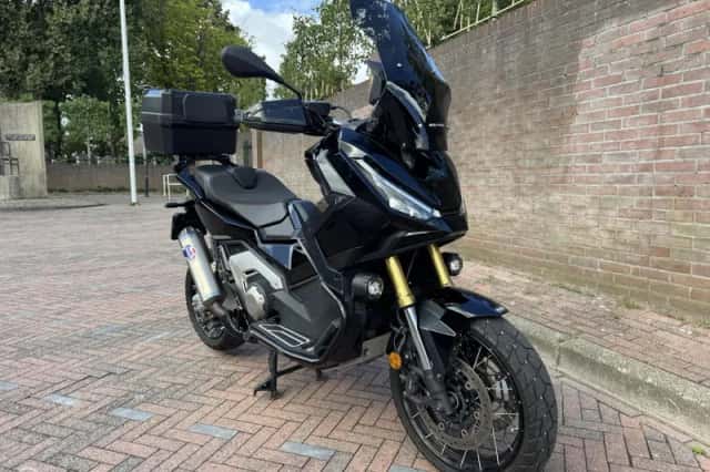 Honda X ADV (2025) thumbnail 2