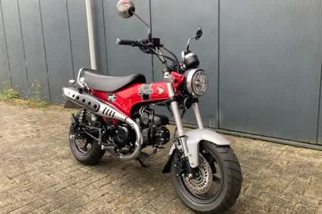 Honda ST 125 DAX (2023) thumbnail 2