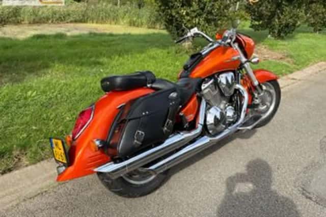 Honda Vtx 1800 (2002) thumbnail 3