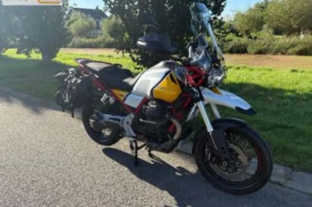 Moto Guzzi V85 TT (2019) thumbnail 4