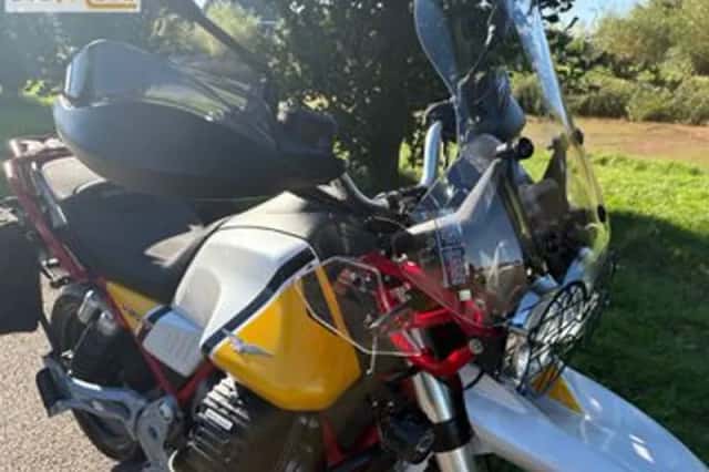 Moto Guzzi V85 TT (2019) thumbnail 5