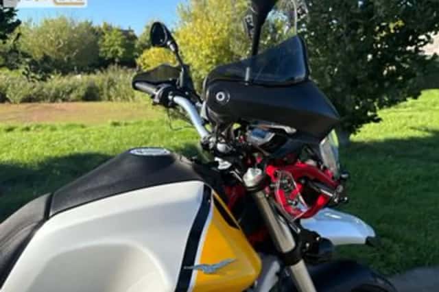 Moto Guzzi V85 TT (2019) thumbnail 6