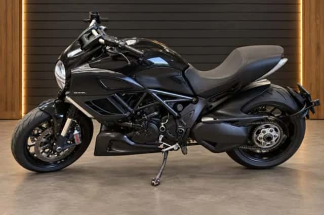 Ducati Diavel (2011) thumbnail 3