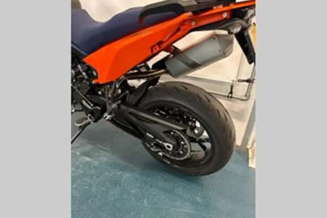 KTM 890 SMT (2026) thumbnail 5