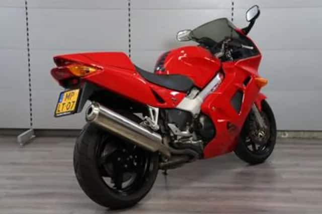Honda VFR800 (1999) thumbnail 6