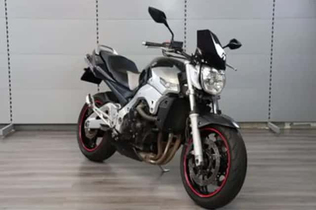 Suzuki GSR600 (2006) thumbnail 2