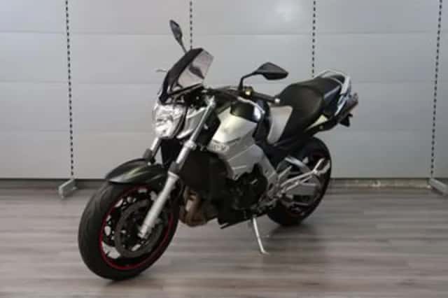 Suzuki GSR600 (2006) thumbnail 4