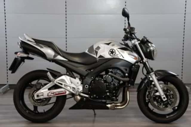 Suzuki GSR600 (2007) thumbnail 1