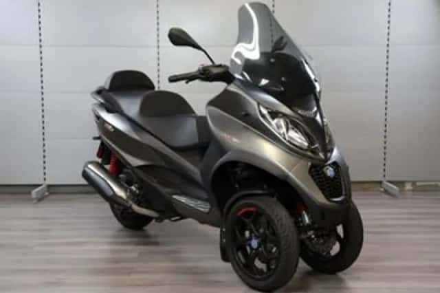 Piaggio MP3 500 HPE Sport ASR (2018) thumbnail 2