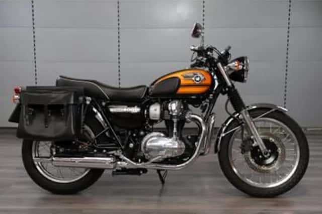 Kawasaki W800 (2016) thumbnail 1