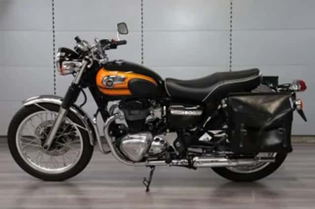 Kawasaki W800 (2016) thumbnail 4