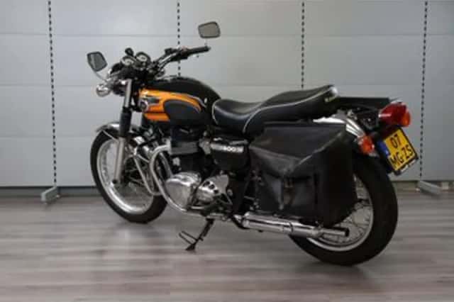 Kawasaki W800 (2016) thumbnail 5