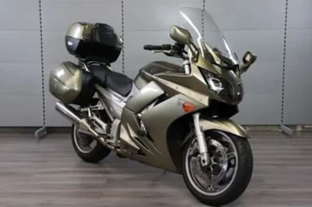 Yamaha FJR1300 (2006) thumbnail 1