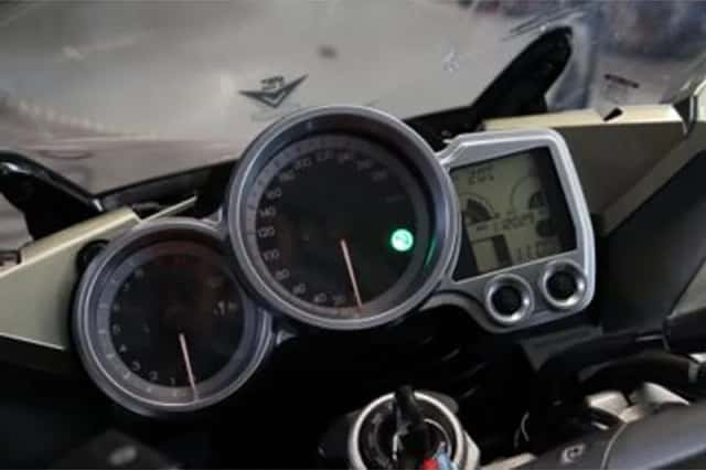 Yamaha FJR1300 (2006) thumbnail 2