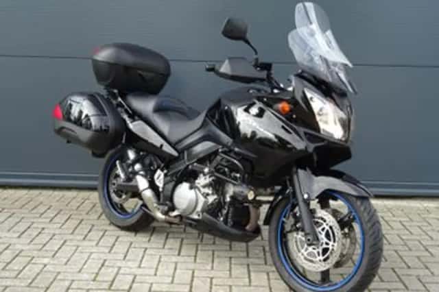 Suzuki V-Strom (2005) thumbnail 1