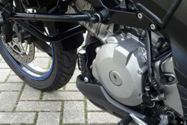 Suzuki V-Strom (2005) thumbnail 6
