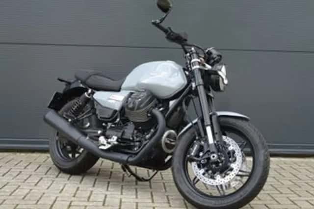 Moto Guzzi V7 (2025) thumbnail 1
