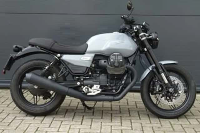 Moto Guzzi V7 (2025) thumbnail 2