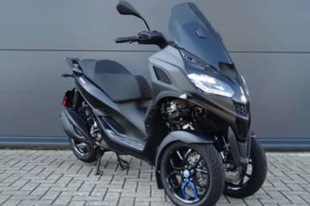 Piaggio MP3 310 (2026) thumbnail 1