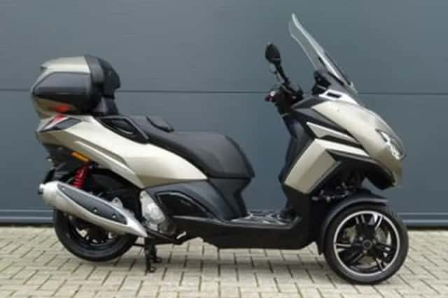 Peugeot Metropolis 400 (2023) thumbnail 3