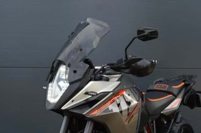 KTM 1190 Adventure (2016) thumbnail 6