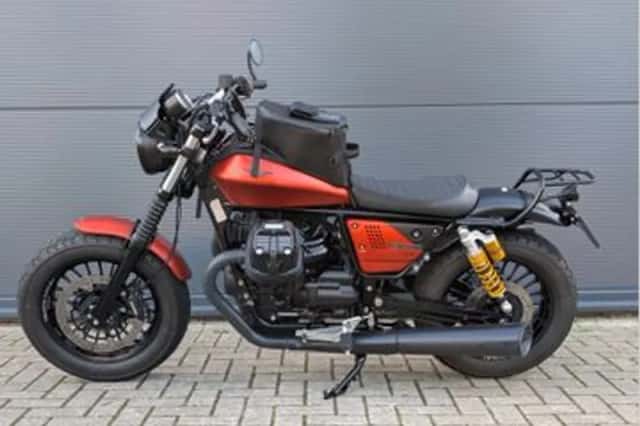 Moto Guzzi V9 Bobber Sport (2019) thumbnail 4
