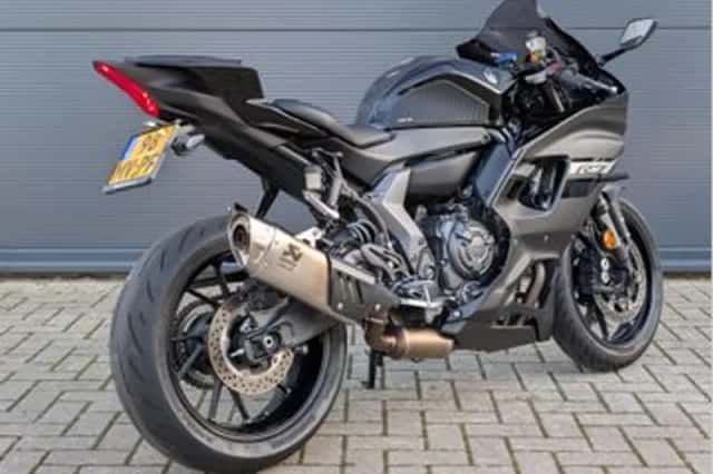 Yamaha YZF-R7 (2024) thumbnail 3