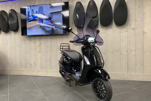 Vespa Sprint (2026) thumbnail 1