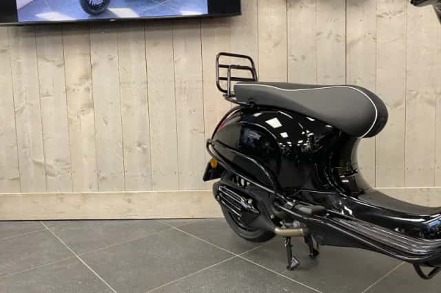 Vespa Sprint (2026) thumbnail 6