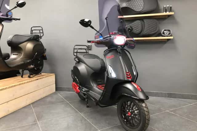 Vespa Sprint (2026) thumbnail 1