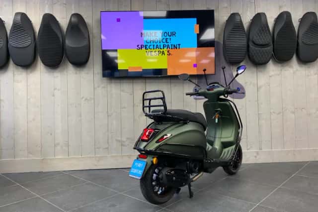 Vespa Sprint (2026) thumbnail 3