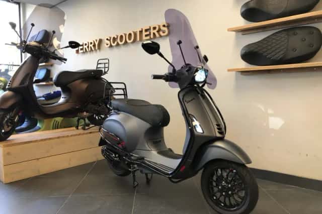 Vespa Sprint (2026) thumbnail 3