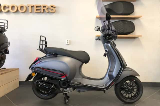 Vespa Sprint (2026) thumbnail 5