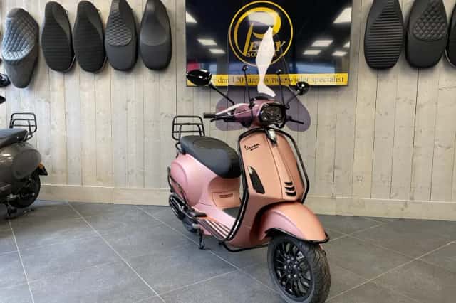 Vespa Sprint (2026) thumbnail 1
