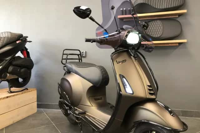 Vespa Sprint (2026) thumbnail 3